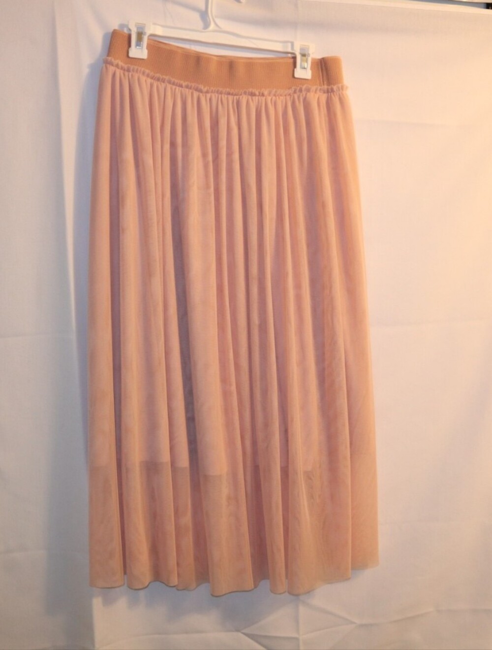 H & M  Powder pink, Solid-maxi Skirt Size M - Picture 7 of 12